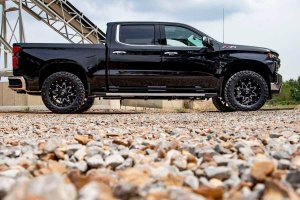 GMC Sierra 1500 Suspension Lift Kit - Rough Country - N3 Performance Lifted - '19-'24